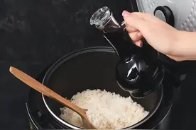电饭煲是癌症的“催化剂”？内胆有毒还致癌，这是真的吗？图片