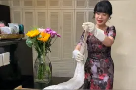 石榴姐苑琼丹吃两米大鱼！光脚站厨房捏肉丸，一顿8道菜十分豪气图片