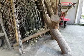 农村72岁老木匠，曾经靠它赚钱养家的12种木工工具，你认识吗？图片