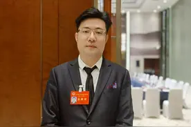 肌肉金轮韩厅长的升迁之路图片