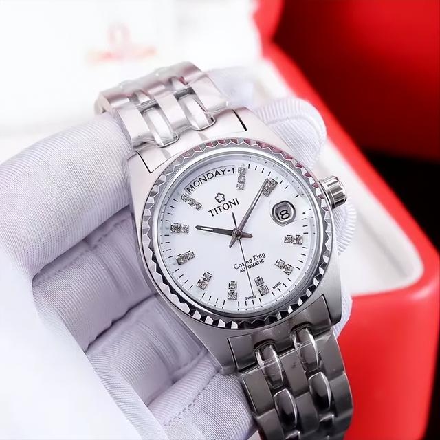 ÷���������ֱ��ĸ����θ���һЩ��÷����������ѡ���ĸ���