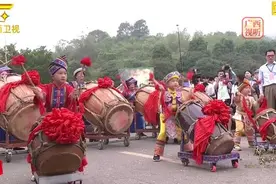 提气！壮族三月三开幕式活动上的国家级非遗——马山壮族会鼓表演，振奋人心图片