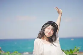 故事：结束七年悲惨婚姻，她去旅游放松心情，却意外遇一生所爱图片