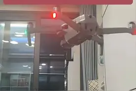 坠崖一年多的无人机突然回来了？网友：记得给这位大学生送锦旗……图片