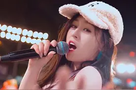 中国网红歌手唐艺：靠着抖音一步步成长，前婆婆说她是“好儿媳”图片