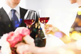 东莞男子送醉酒朋友回家，朋友却在家门口自尽，法院判决让他崩溃图片