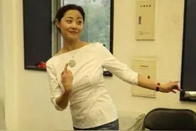 刘蓓：曾被冯小刚力捧，3婚再嫁前夫，如今儿子火得一塌糊涂图片