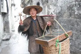 《鸡毛飞上天》原型，靠0.0008元利润干到全球第一,他怎么做到的图片