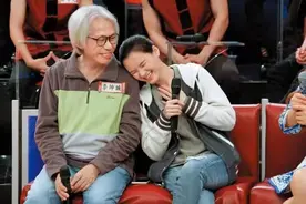 爷孙恋现状：两人已经住在一起，余生相依为命，正在考虑要孩子图片