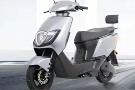 雅迪冠能T1测评：骑行舒适，还能电量回收，最大续航480里图片