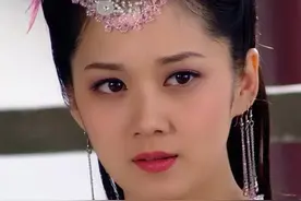 自爆被潜规则300次的张娜拉，43岁，看她最近的照片还是童颜不老图片