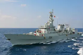 12艘护卫舰8艘潜艇，巴基斯坦海军已崛起，可与印度海军掰手腕图片
