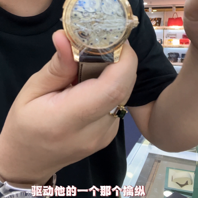 ����˫��ϵ��Q6042522�������ż�֮����һ�������...