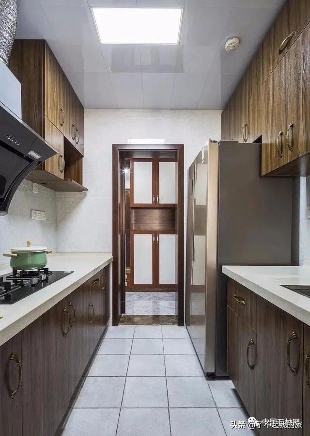 ʯҡʯӢʯҰ壬һʺ̨أ