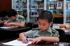 河南神童何雪豪：8岁被特招入伍，成为我军最小特种兵，近况如何图片