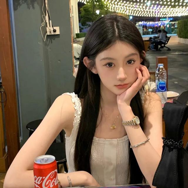 高清壁纸|酒桌上的通天神,感情里的下等人(免费情感专家微信头像图片)