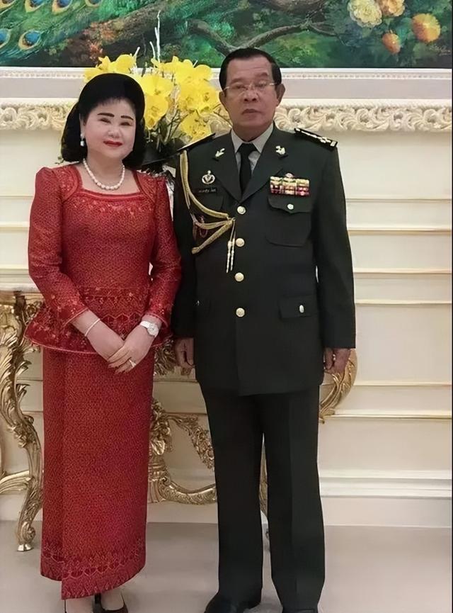 而文拉妮,也成为了柬埔寨的第一夫人.