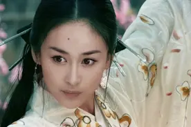 一直感觉王子文很像另一个女星，终于找到了图片