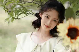 时尚女星李沁写真合集：清新秀丽、美若天仙图片