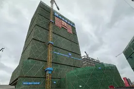 协和医院金银湖院区二期工程封顶，建成后将提升华中地区感染性疾病综合服务能力图片