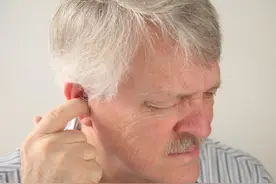 耳朵里面经常痒，却啥也掏不出来？或是4种病的表现，注意上点心图片