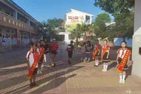 涪城区杨家镇小学举行2023秋开学报道及一年级新生家长会图片