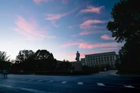 驰骋苍穹，逐梦深蓝！大连理工大学：以铿锵作笔，绘大国浪漫！图片