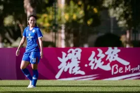 28岁女足国脚唐佳丽租借加盟西甲球队，第三次开启留洋之旅，此前曾因世界杯被“弃用”发文惹争议图片