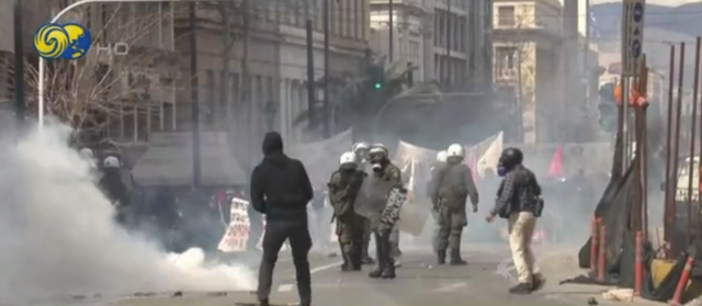 ϣ������ײ�¹ʳ������ͣ��ŵ��ͷ����ʾ������������ִ�?