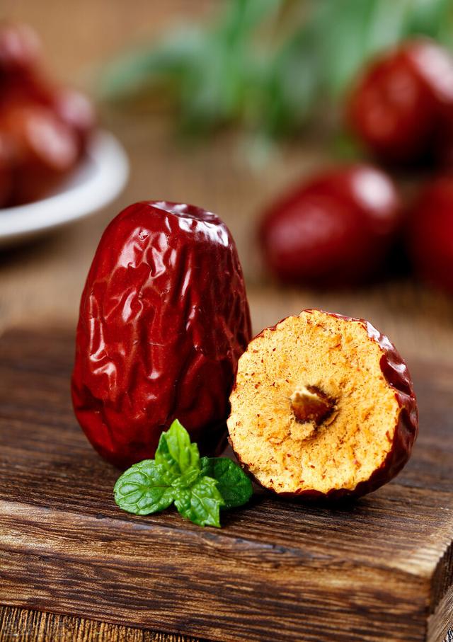 晚上失眠吃什么食物好?