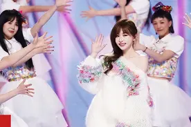 一台晚会的背后，是人生无数次的翻篇图片