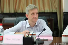 定居成都16年的德国博士，娶了北京姑娘，白天工作，晚上撸串图片
