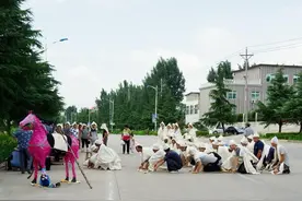 老人过世后，这“三样”千万不能留，真不是迷信，好多人不懂！图片