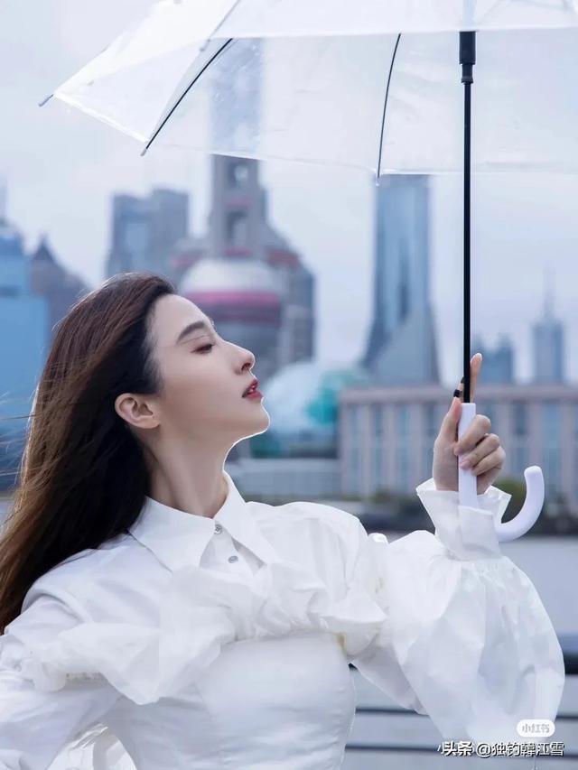 上海清纯美女,气质优雅浪漫,带有一丝小资情调