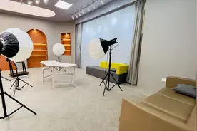 “没有赠品、不搞套路！”把直播间搬进保税仓，跨境电商掀起6·18低价风暴图片