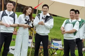 跑男最新路透曝光，baby疑遭嘉宾孤立后再引争议，全程镶边无镜头图片