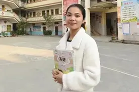 广西弃婴女孩儿：10岁开始照顾瘫痪养父，今大学毕业回乡当教师图片