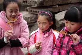 现在的娃儿张口就是普通话，难道咱们地道的重庆话要慢慢消失了？图片