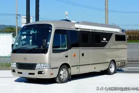 丰田考斯特长轴版房车，4.0升柴油动力，两床5卧，内部配置如酒店图片