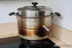 不锈钢锅发黑发黄怎么办？教你一招，抹一抹擦一擦，立马干净如新图片