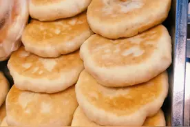 河南小姐姐晒免费食堂饭，连吃带拿也不够：每月2800舍不得辞职图片