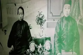 混乱的民国社会，患上花柳病的女子，躺床上接客的富家千金图片