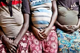 尼日利亚的“婴儿工厂”：女性沦为“生子机器”，婴儿成标价商品图片