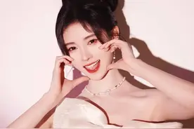 美女鞠婧祎俏皮可爱写真欣赏图片