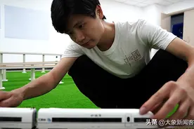 造高铁模型“开”往北上广 河南小伙“玩”出了名堂图片