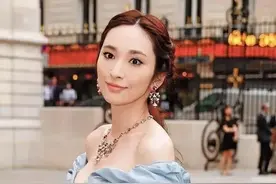 未婚演员吴佩慈，6年生2儿2女，花9亿讨他妈欢心，命运为何这样惨图片