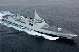 俄海军司令参观中国055驱逐舰和造船厂，会购买中国军舰吗？图片