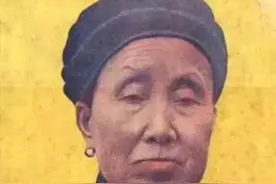 “双枪老太婆”被解放军抓获，周总理为其求情，毛主席：必须枪毙图片