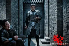 秦桧曾经也对金强硬，被抓以后逃回南宋，为什么变成卖宋的奸臣？图片