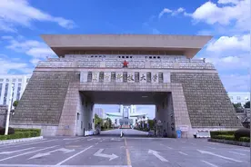 27所军校录取分排名，这两所军校最好考，刚过一本线就能上！图片
